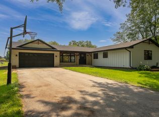 16053 Rankin Dr, Lockport, IL 60441