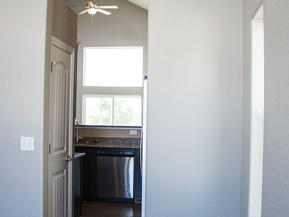 5th image of 865 Emerald Lakes St