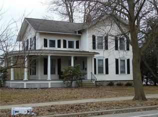 42 State St, Middleport, NY 14105