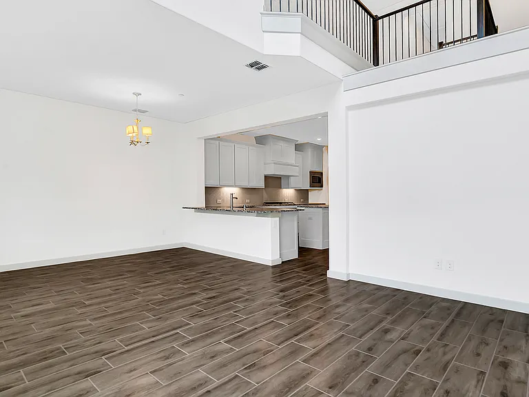 2723 Vista Park Ln — Photo 9