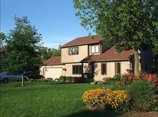 8214 Squirrel Hollow Rdg, West Chester, OH 45069