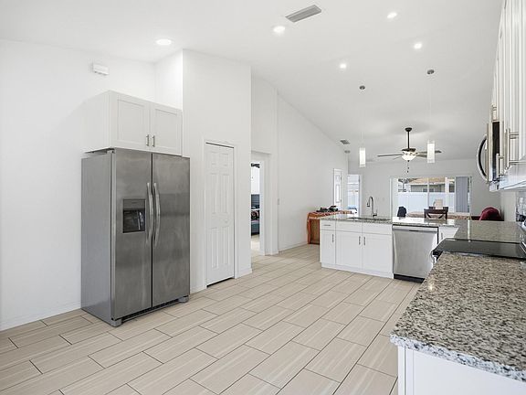 5th image of 4 Lynton Pl APT B