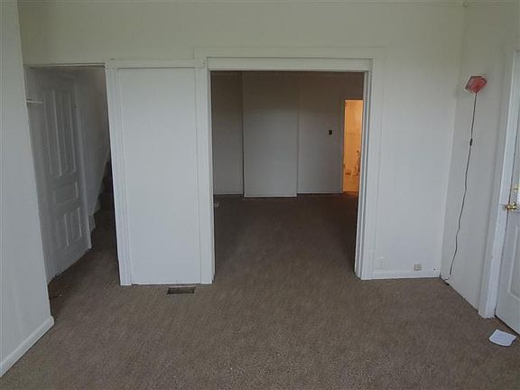 2nd image of 313 N Fair Ave