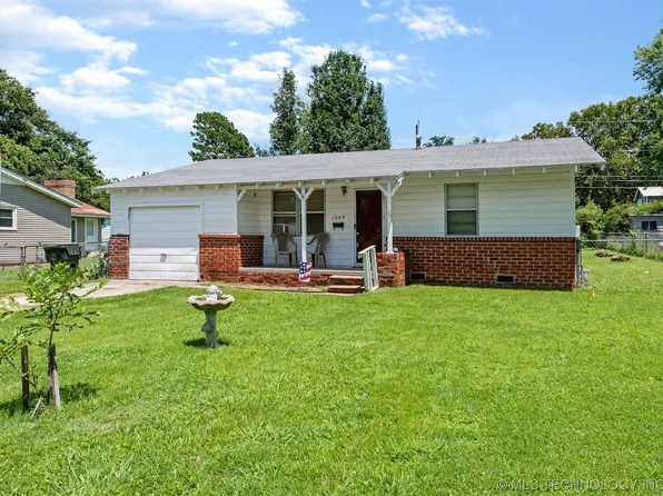 1209 S Osage Ave, Okmulgee, OK 74447