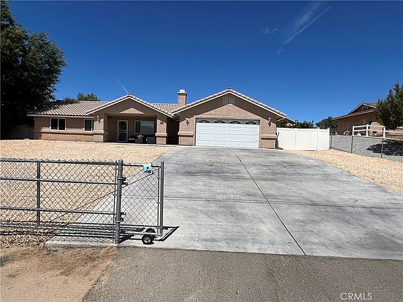 3rd image of 9220 Jacaranda Ave