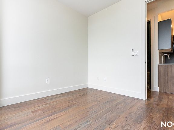 3rd image of 317 Franklin Ave #2R