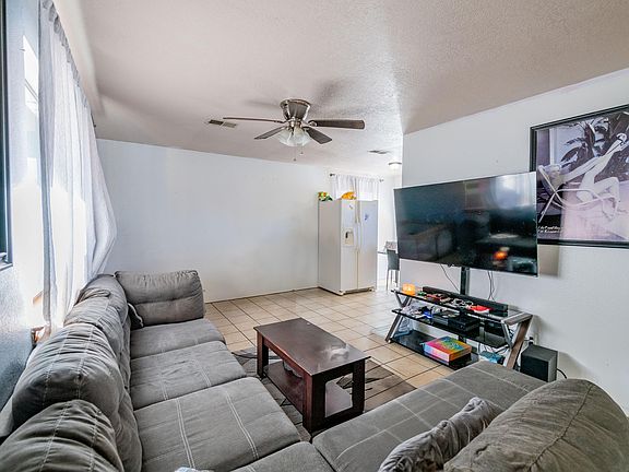 3rd image of 509 Bellrose Ave NW