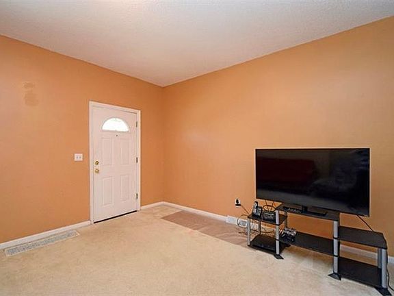 5th image of 3995 Washington Ave