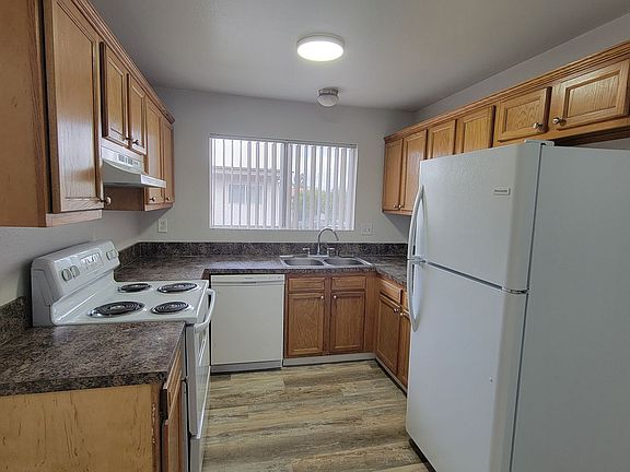 3rd image of 948 S Sunshine Ave S APT 19