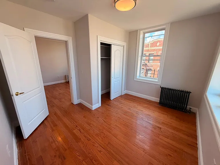 403 53rd St #22R — Photo 5