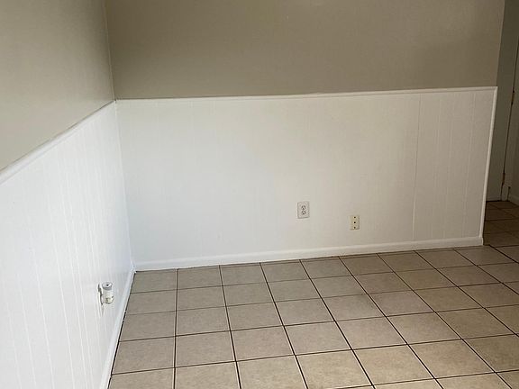 Eat in kitchen space