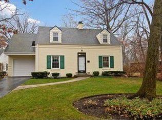 1670 Huntington Ln, Highland Park, IL