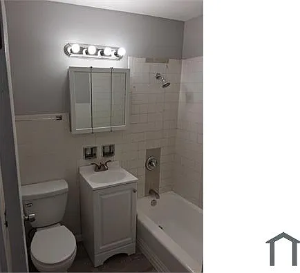 453 E 107th St #212 — Photo 2