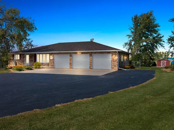 5261 Finger Rd, Green Bay, WI 54311