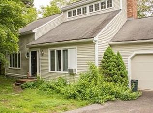 6 Barrows Rd, Mendon, MA 01756