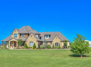 1500 N Thoroughbred Way, Mustang, OK 73064