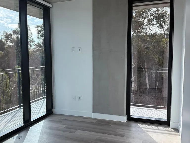 Rainford Apartments — Photo 194