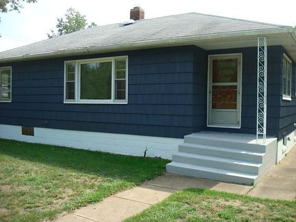 3rd image of 125 Van Buren Ave