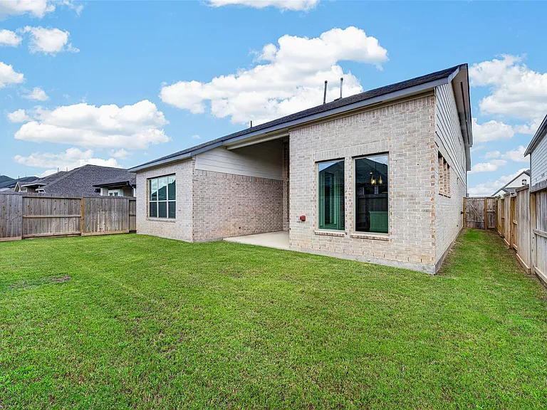 2803 Sweet Honey Ln — Photo 43