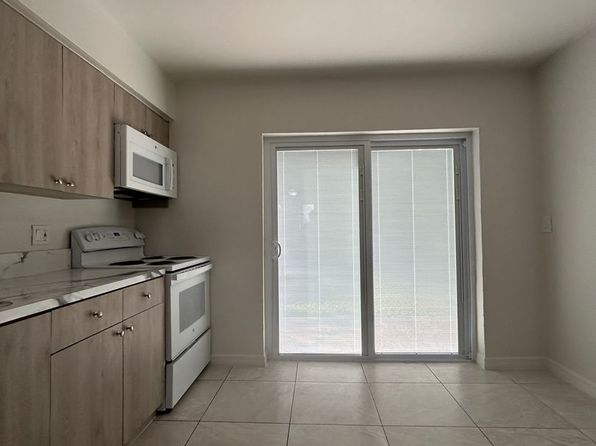 3750 Lora St APT 2