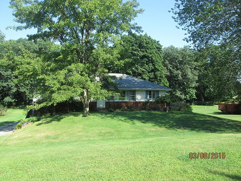 2nd image of 17 Hampton Heights Rd