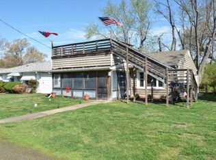 211 Nelson St, Colonial Beach, VA 22443