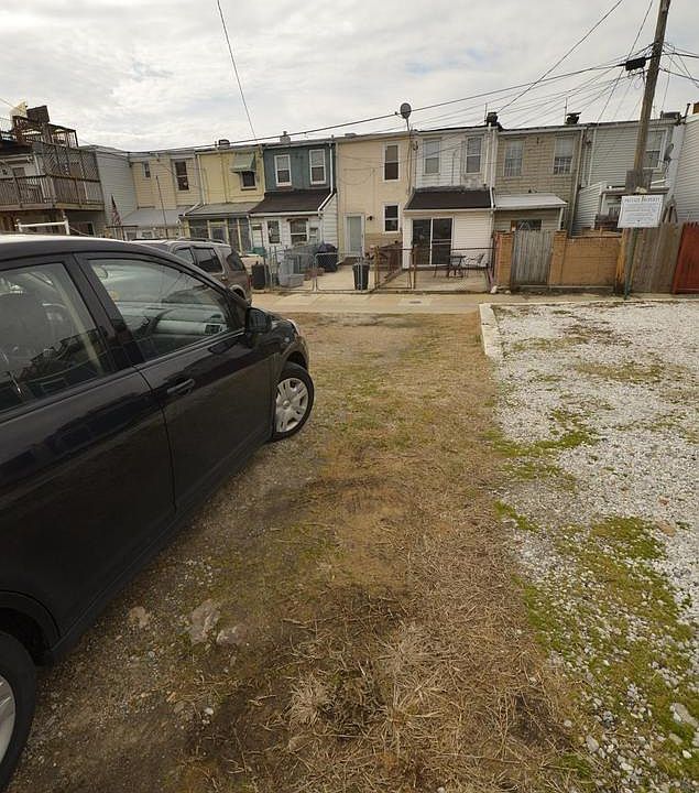 2nd image of 1816 Olive St