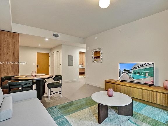 2nd image of 11 NE 6th St #712