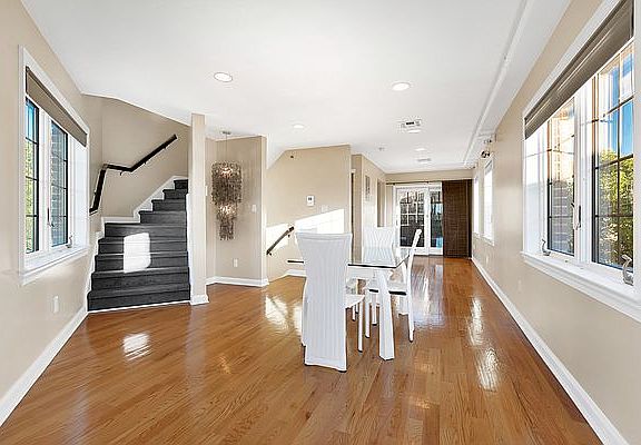2nd image of 6510 Hull Ave Floor 2