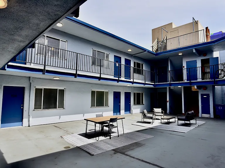2110 Kittredge St #104 — Photo 4