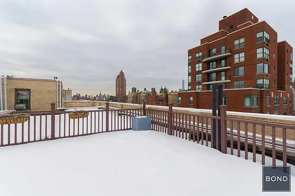 Sold by Bond New York | media 16