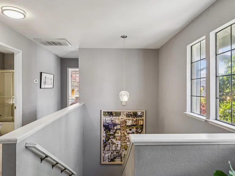 7300 Perera Cir — Photo 21