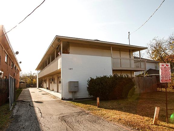 2nd image of 1417 Bennett Ave APT C