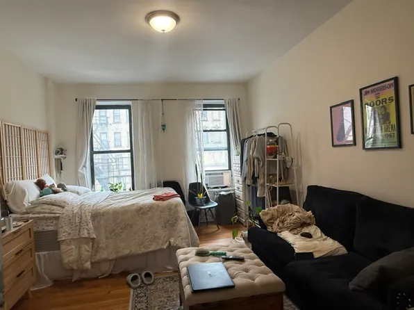 1494 Second Avenue image 1 of 6