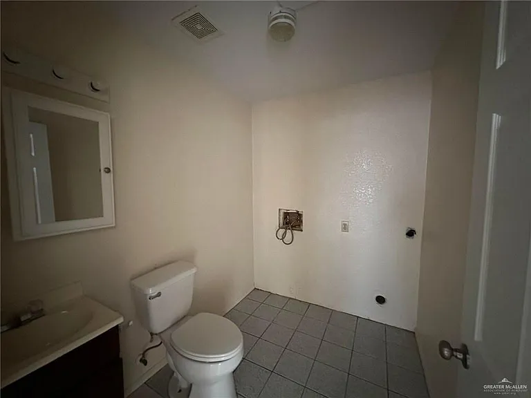 2700 N Birch St #B — Photo 9