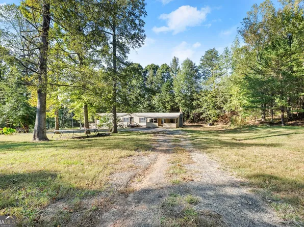 643 Nichols Rd, Pendergrass, GA 30567