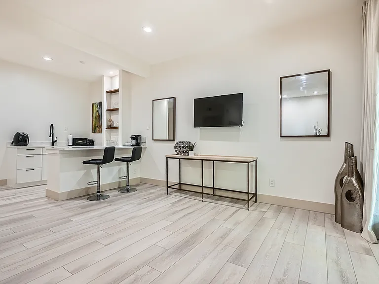 1204 Druid Knoll Dr — Photo 36