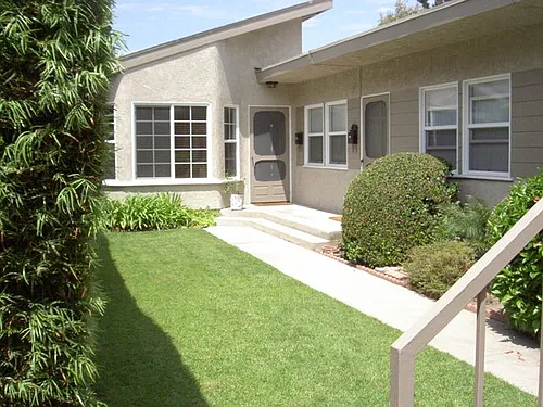 1407 Manhattan Beach Blvd #1409 Photo 1