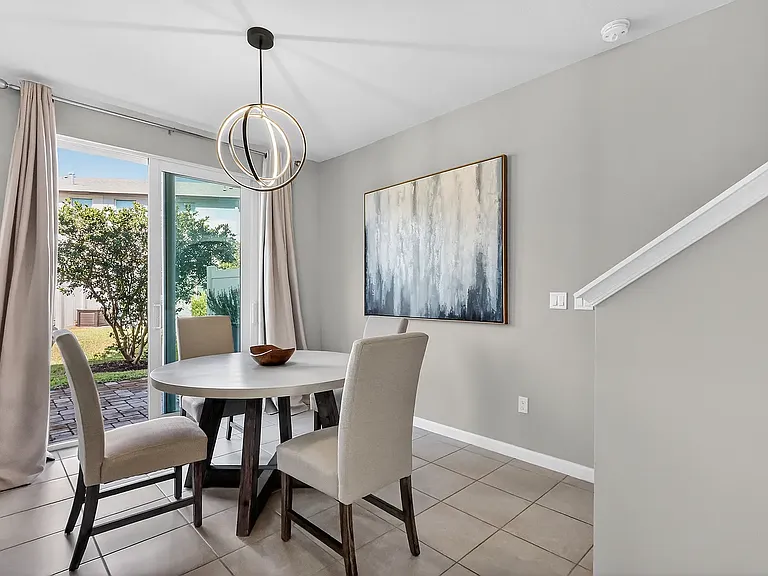 1721 Lindley St — Photo 3