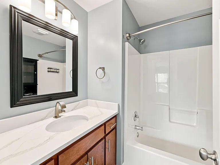 417 Rosewood St — Photo 6
