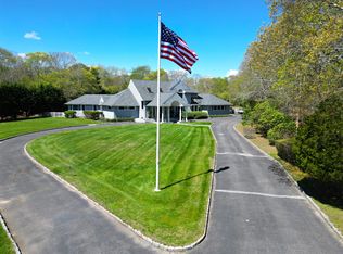 124 Montauk Hwy, Westhampton, NY 11977