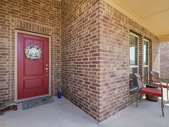 5th image of 3204 Clear Creek Dr