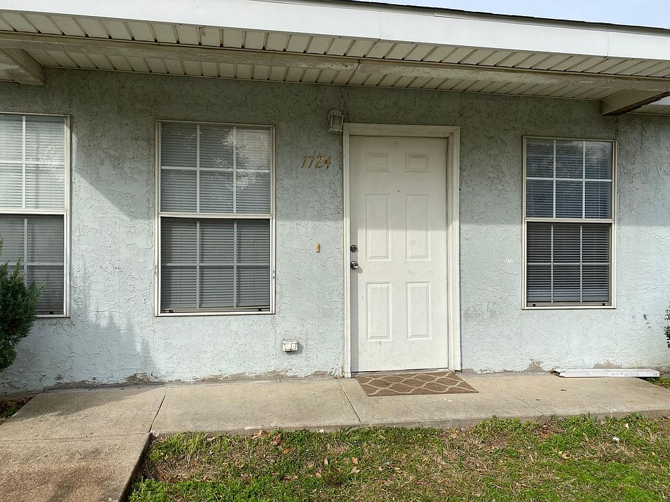 1st image of 1724 Christopher Dr