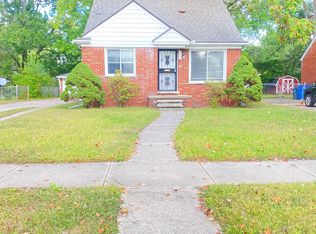 7762 Grayfield St, Dearborn Heights, MI 48127