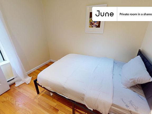 2nd image of 15 W 107th St #53-B