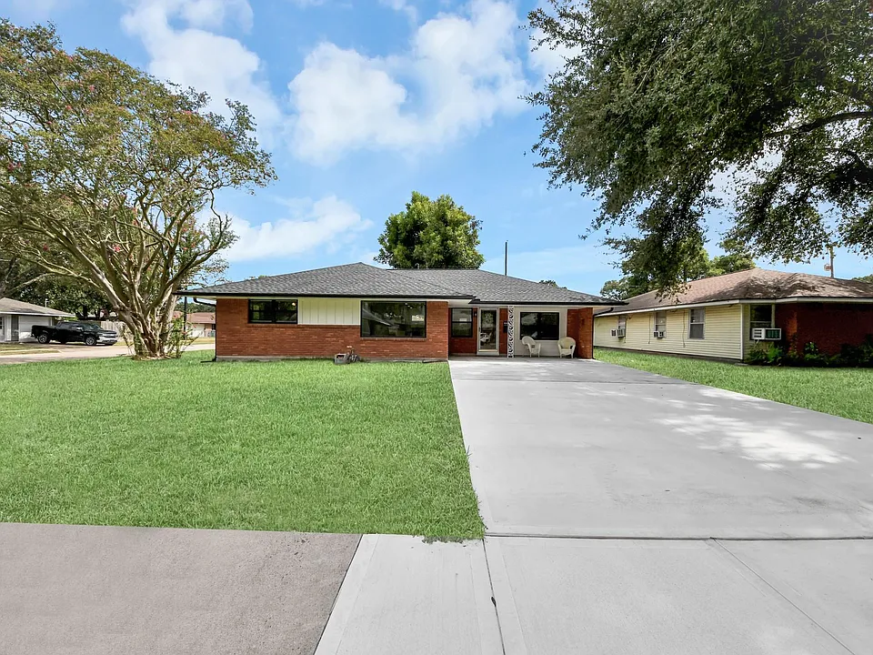 4501 Verdome Ln