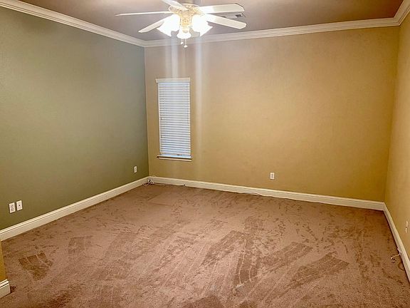 2nd image of 451 Lakeland Dr #3-B