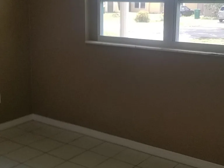 2043 45th Ter SW — Photo 11