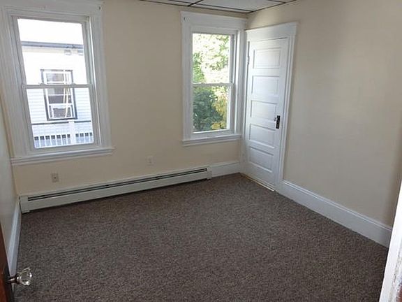 2nd image of 13-15 New Hampshire Ave #2