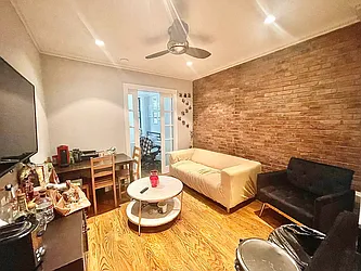 Rented by Century 21 Premier 